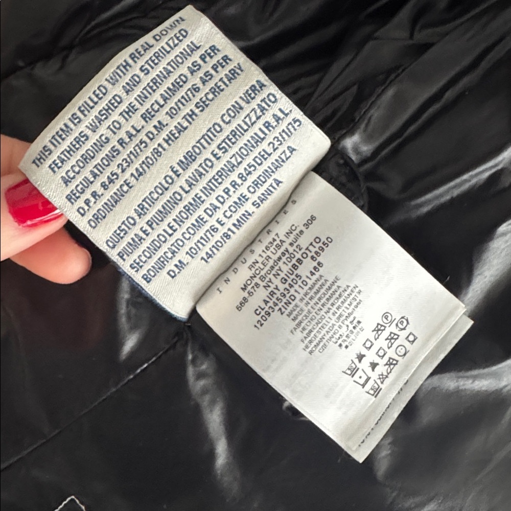 Moncler women’s puffer jacket $2000 size 0 - Picture 9 of 10